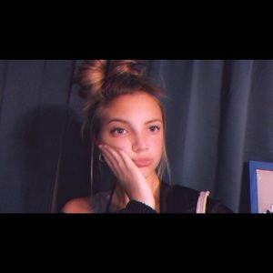 Meet your Posher, Addie